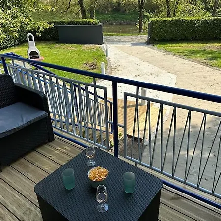 Villa Les Hirondelles Au Bord De L'Eau à Guipry-Messac Extérieur photo