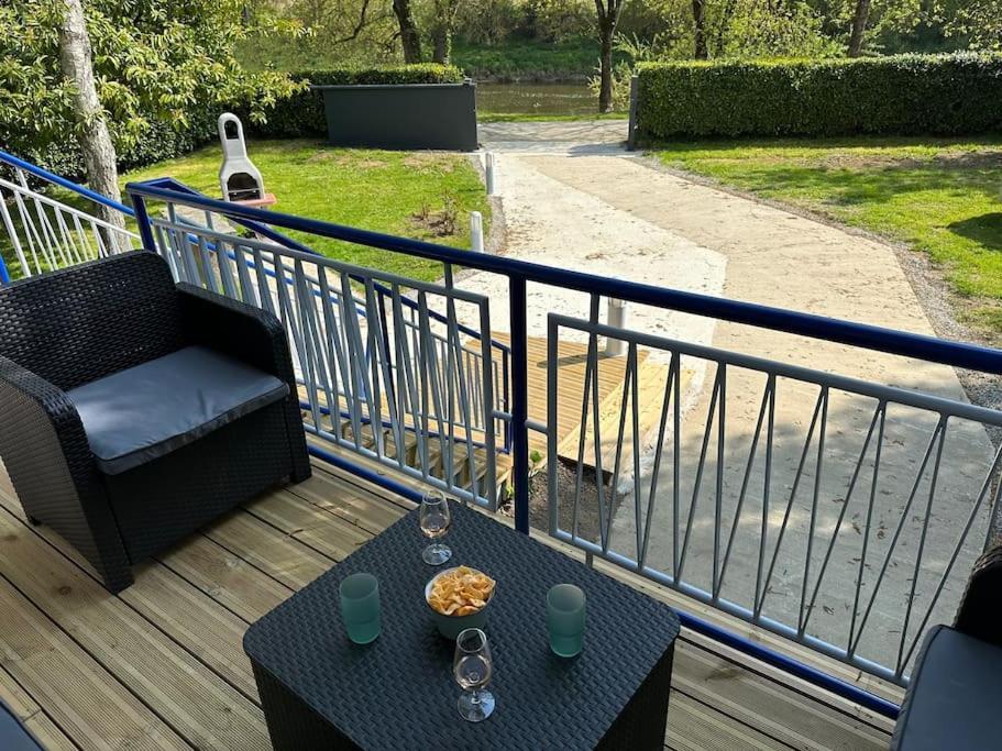 Ferienhaus Les Hirondelles Au Bord De L'eau
